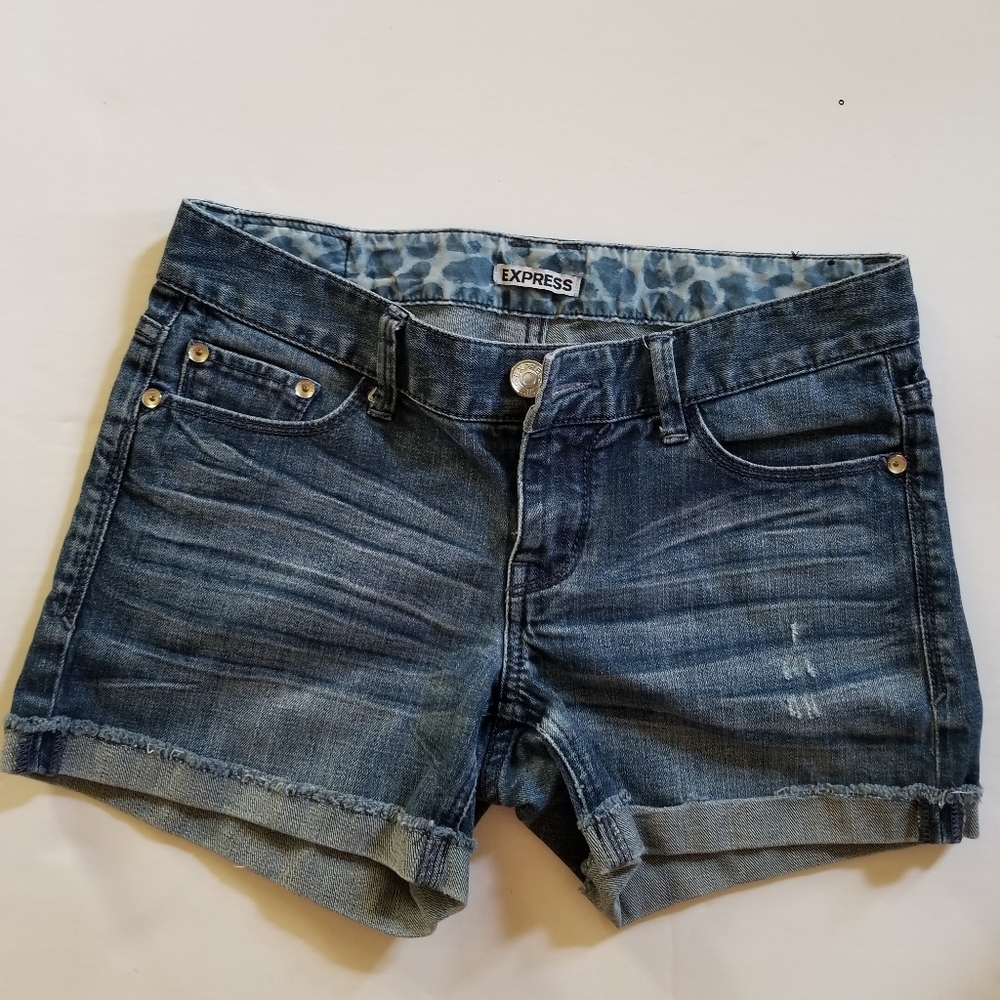 Short, Express 0